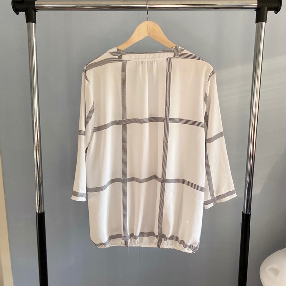 41 Hawthorne Blouse - Picture 3 of 3